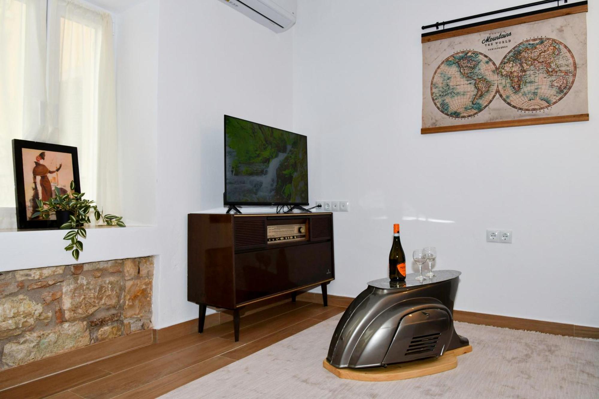 Captain Theo'S Modern Apartment Maria Lefkímmi Buitenkant foto