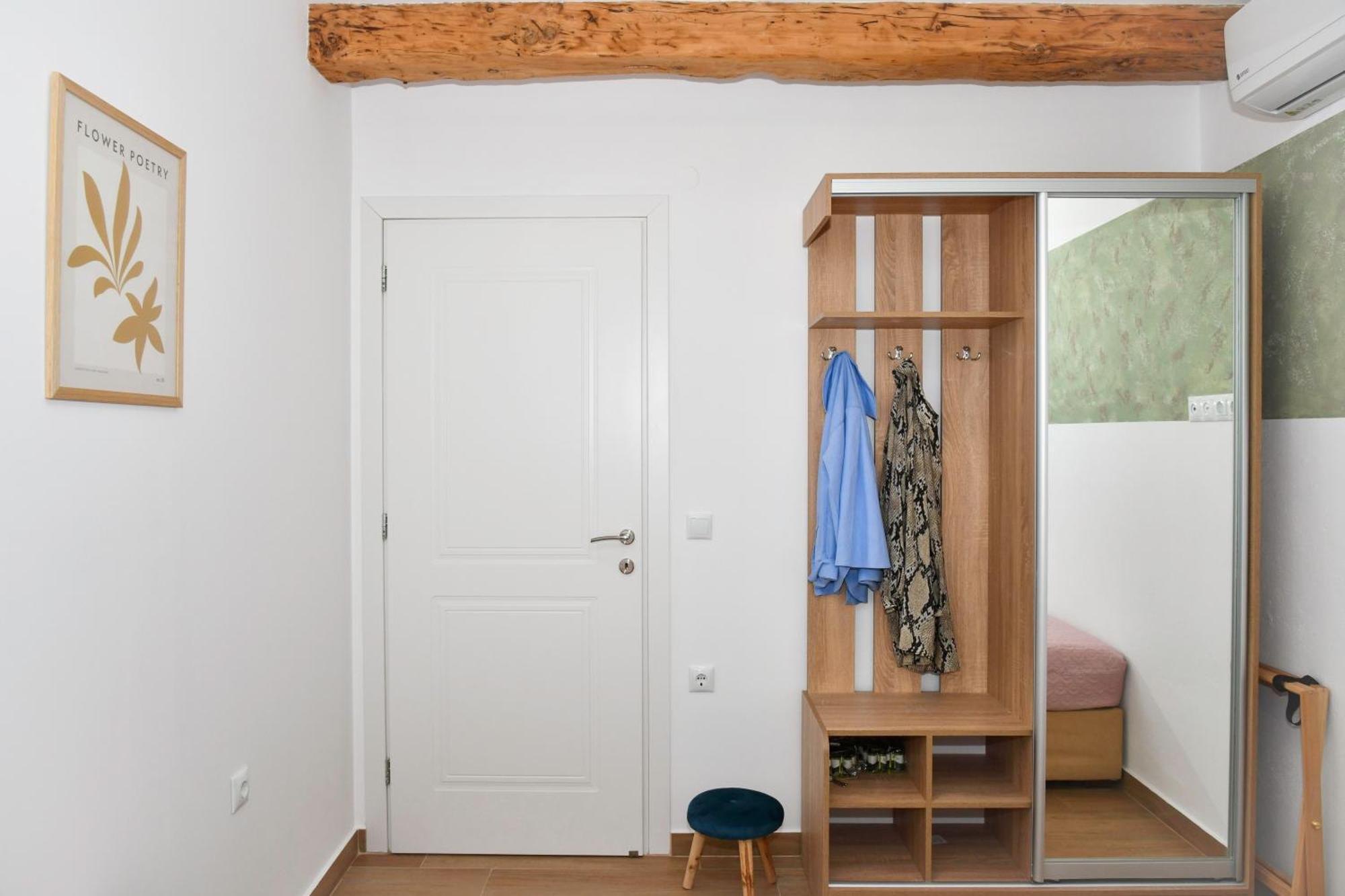 Captain Theo'S Modern Apartment Maria Lefkímmi Buitenkant foto